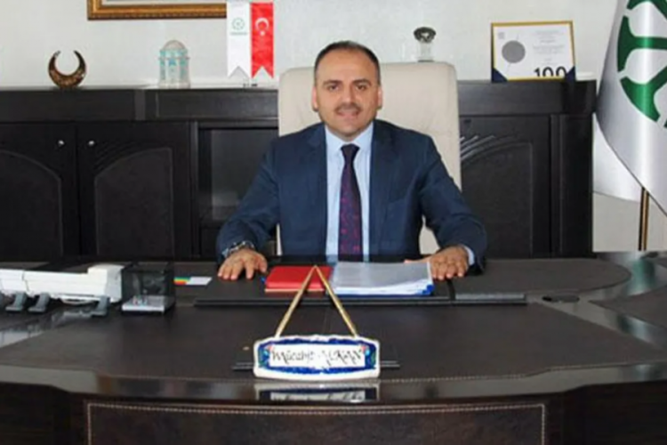 T&Uuml;RKŞEKER'de M&uuml;cahit Alkan g&ouml;revden alındı, Mehmet Tun&ccedil;ak'a ise yeni g&ouml;rev verildi
