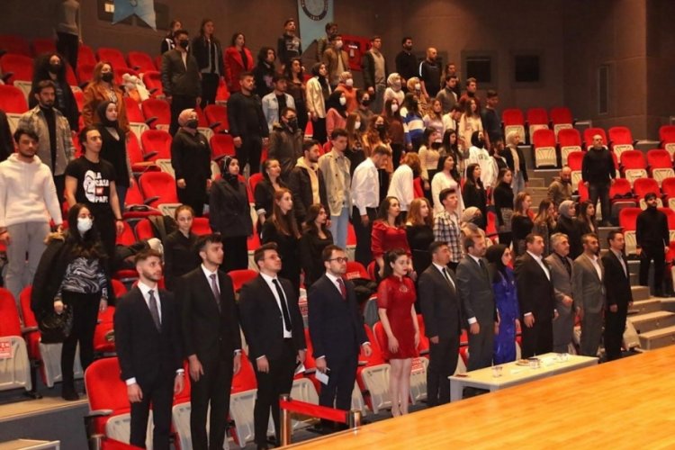 Bursa'nın Gürsu Belediye Başkanı Işık, istihdam için okulları geziyor 