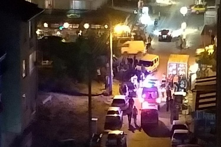 İki grup arasında b&uuml;y&uuml;k kavga