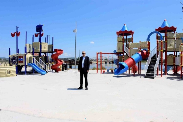 Bursa Karacabey &Ouml;ğretmenler Parkında &ccedil;alışmalar son aşamada