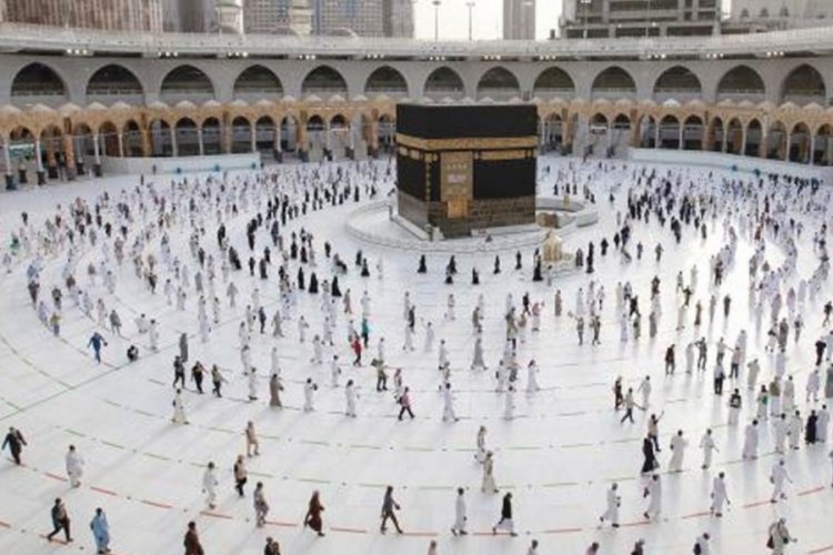 Hac ibadeti i&ccedil;in T&uuml;rkiye'den ilk kafile yarın yola &ccedil;ıkacak