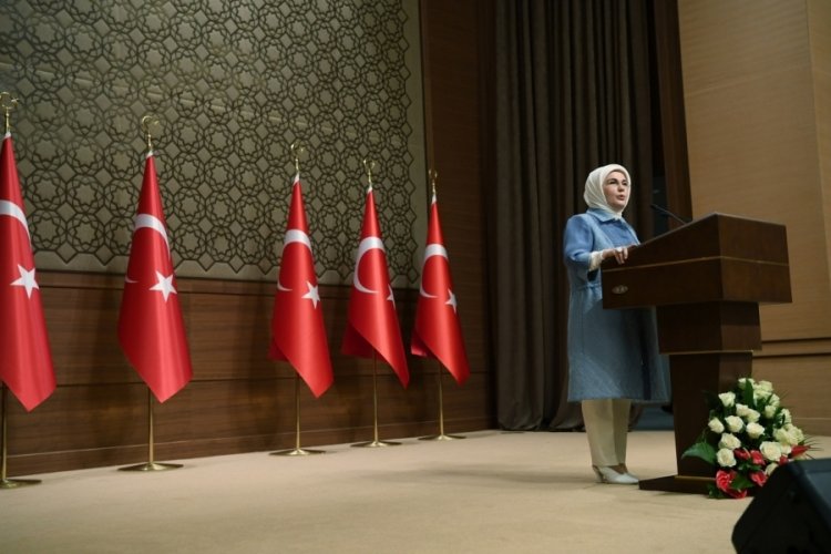 Emine Erdoğan: Su t&uuml;ketimi bilincinin hayati &ouml;nemi var