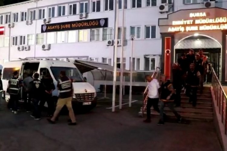 Bursa polisi organize su&ccedil; &ccedil;etesini &ccedil;&ouml;kertti: 21 kişiye g&ouml;zaltı