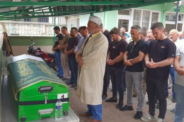 Aydın'da hayatını kaybeden motosiklet s&uuml;r&uuml;c&uuml;s&uuml; Bursa'da defnedildi