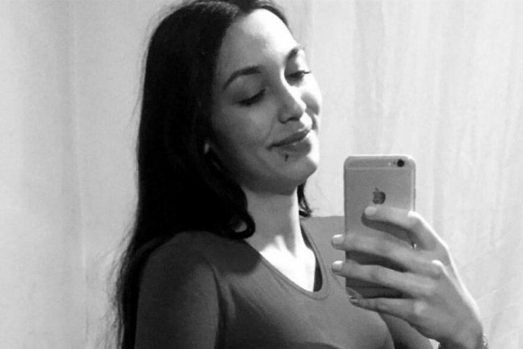 İzmir'de hamile Sezen'i &ouml;ld&uuml;ren sanığa ağırlaştırılmış m&uuml;ebbet hapis