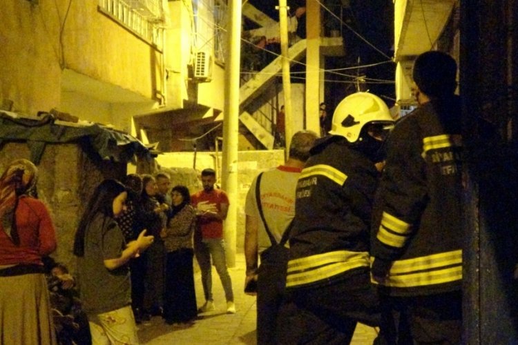 Elektrik kontağından &ccedil;ıkan yangında 1 yaralı