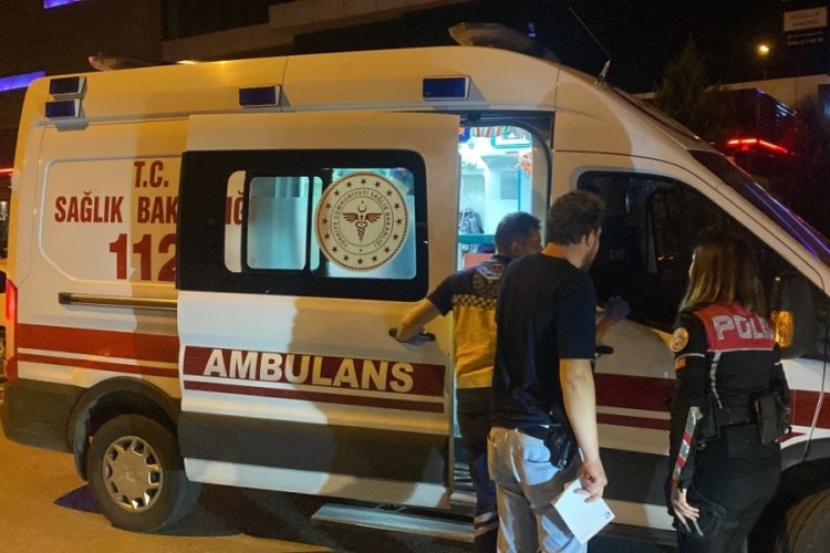 Bar &ouml;n&uuml;nde silahlı saldırı: 1 yaralı