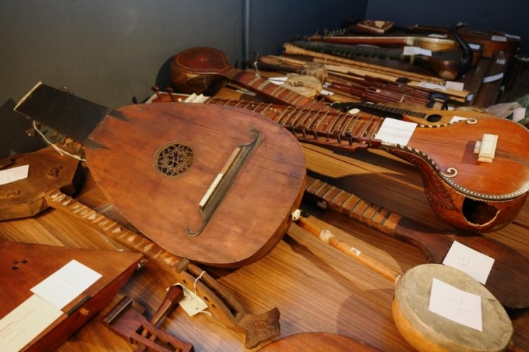 New England Konservatuarı'ndan Nil&uuml;fer M&uuml;zik Enstr&uuml;manları M&uuml;zesi'ne bağış