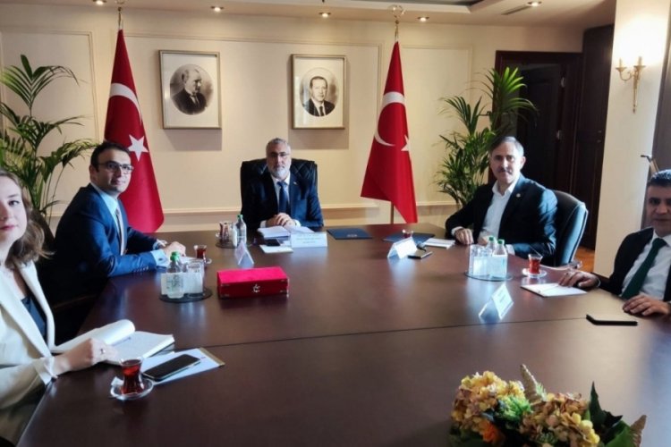 Cumhurbaşkanlığı Sosyal Politikalar Kurulu'na Sağlık-Sen rapor sundu
