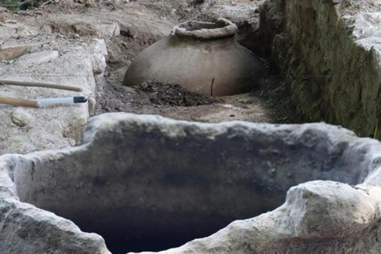 Heyecanlandıran kazı &ccedil;alışmasında Pithos bulundu