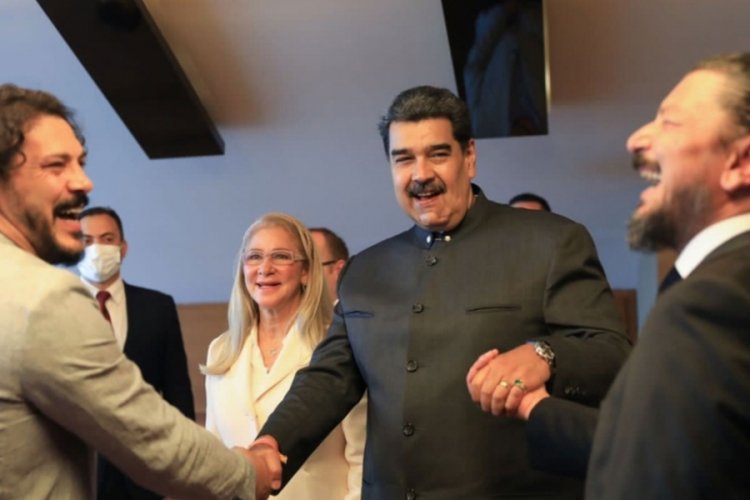 Maduro, Kuruluş Osman oyuncularıyla g&ouml;r&uuml;şt&uuml;