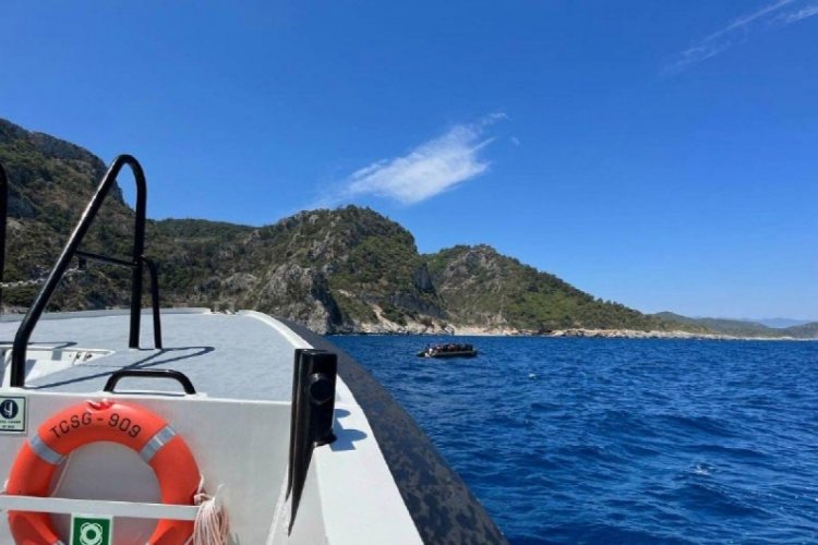 Yunan unsurları tarafından itilen 39 g&ouml;&ccedil;men kurtarıldı