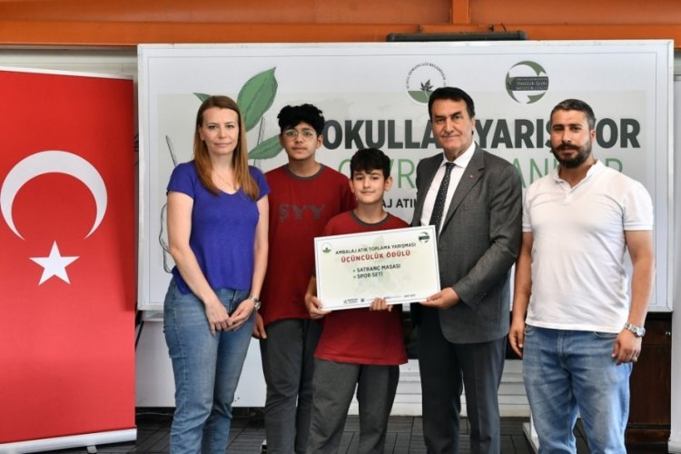 Bursa Osmangazi'de &ouml;ğrencilerden &ccedil;evre i&ccedil;in yarış