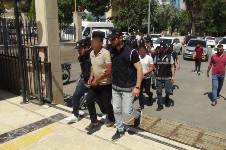 Şanlıurfa'da G&ouml;&ccedil;men ka&ccedil;ak&ccedil;ılığı iddiasıyla 7 kişi g&ouml;zaltına alındı