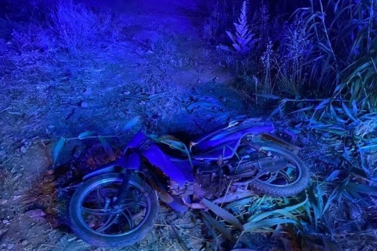Alkoll&uuml; motosiklet s&uuml;r&uuml;c&uuml;s&uuml; kaza yaptı: 2 yaralı