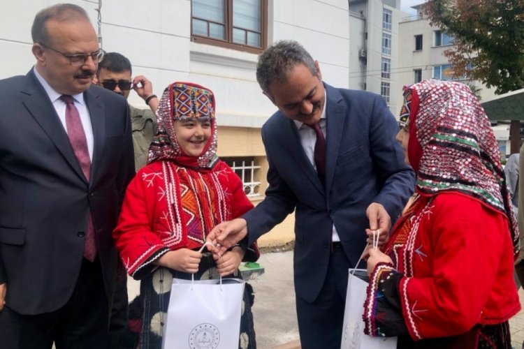 Milli Eğitim Bakanı &Ouml;zer'den Bursa'da yatırım m&uuml;jdesi