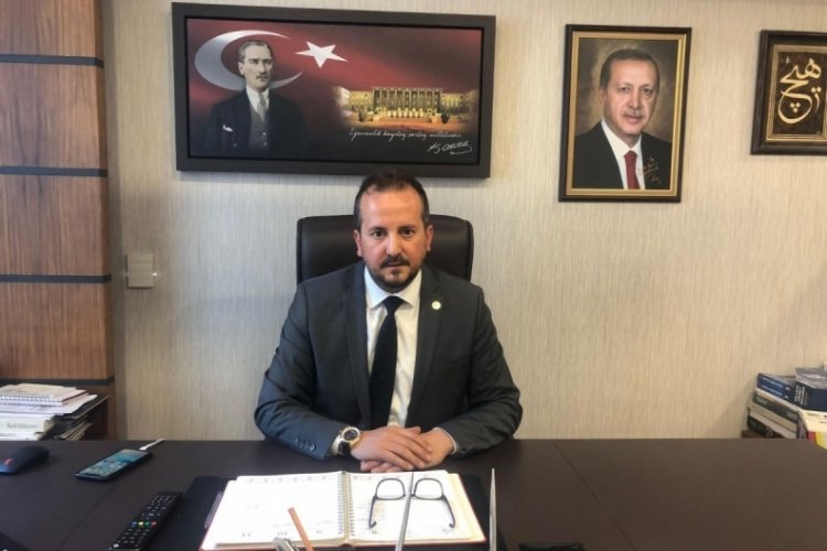 Refik &Ouml;zen: Bu yasaya sans&uuml;r demek, yalanın yanında durmak demektir