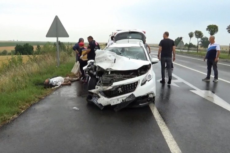 Tekirdağ'da feci kaza: 2'si ağır 4 yaralı