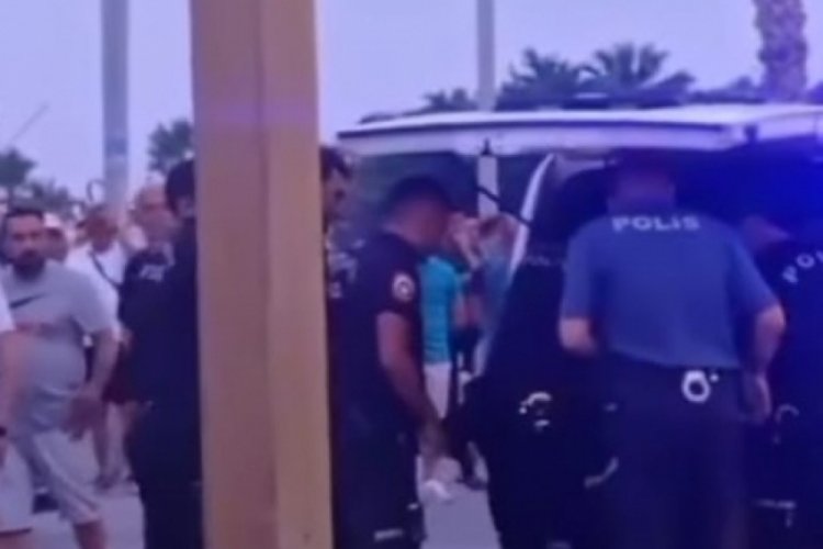 Eski kocası tarafından sırtından bı&ccedil;aklandı