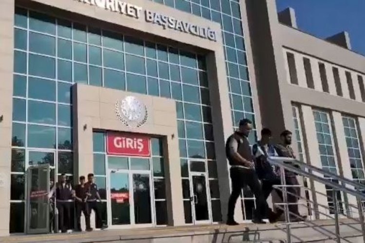 Bangladeş uyruklu şahsı gasp eden 3 kişiye tutuklama