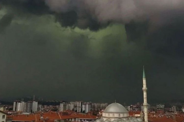 Ankara'daki 'yeşil bulutların' nedeni belli oldu