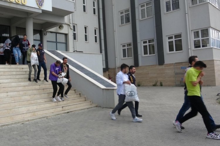 Sanal eskort dolandırıcılığında 12 tutuklama