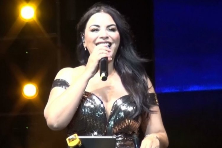 Zara binlerce hayranıyla bir araya geldi