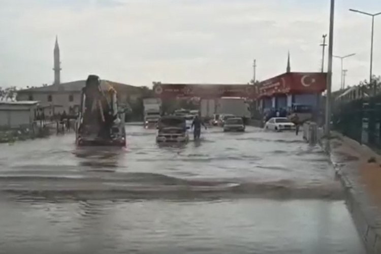 Sincan Cezaevi &ouml;n&uuml; g&ouml;le d&ouml;nd&uuml;