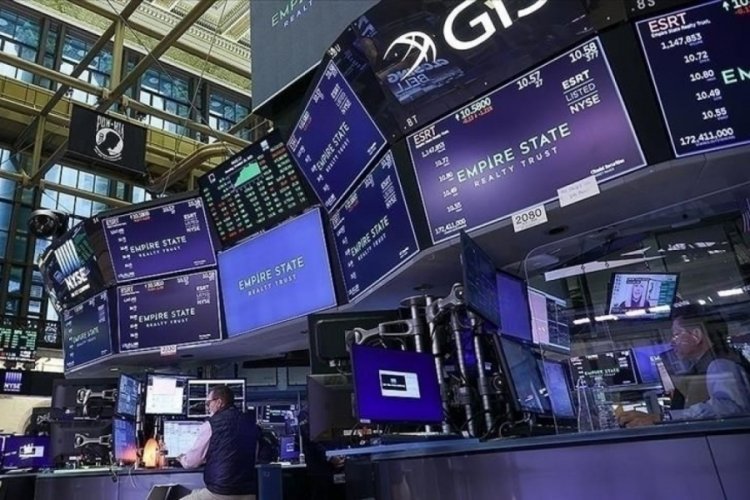 K&uuml;resel piyasalarda 'resesyon' &ccedil;alkalanması