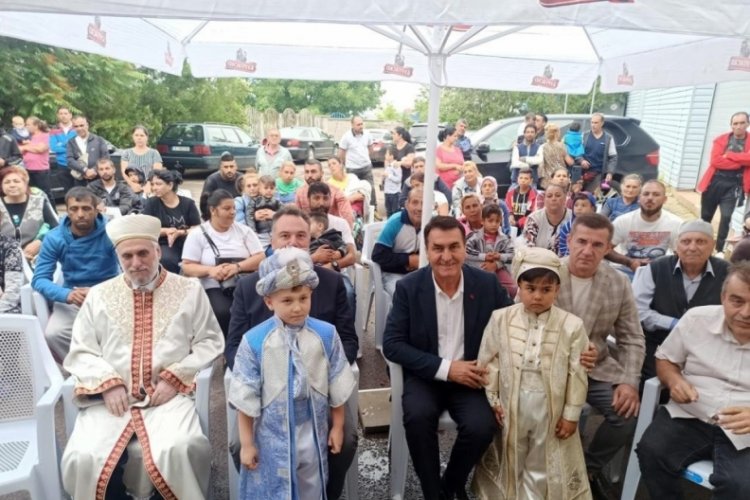 Bursa Osmangazi Belediyesi Bulgaristan'da 80 &ccedil;ocuk s&uuml;nnet ettirildi