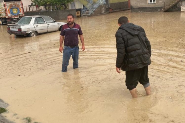 Aksaray'da dereler taştı, evleri su bastı