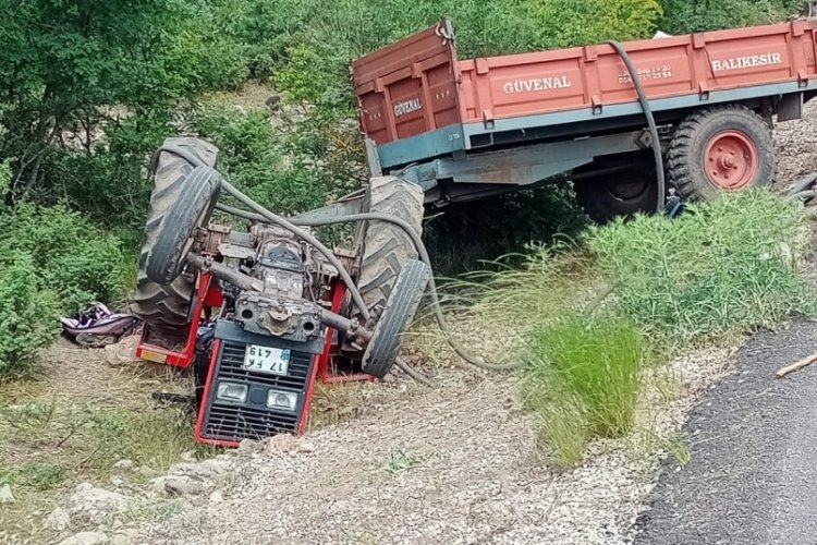 Balıkesir'de trakt&ouml;r altında kalan şahıs hayatını kaybetti