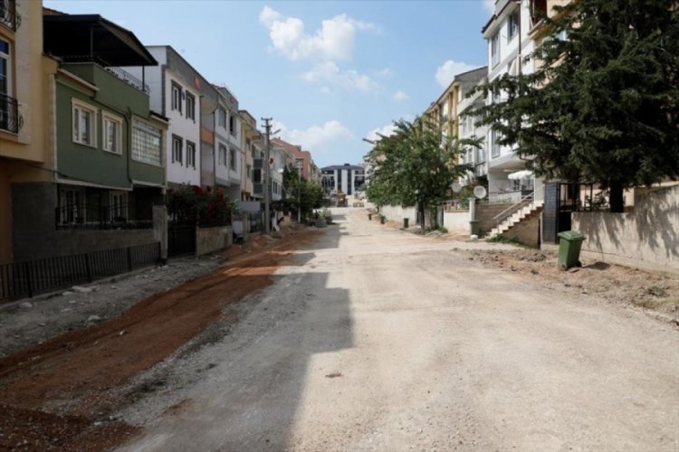 Bursa İneg&ouml;l'de 21 sokağa yeni kaldırım