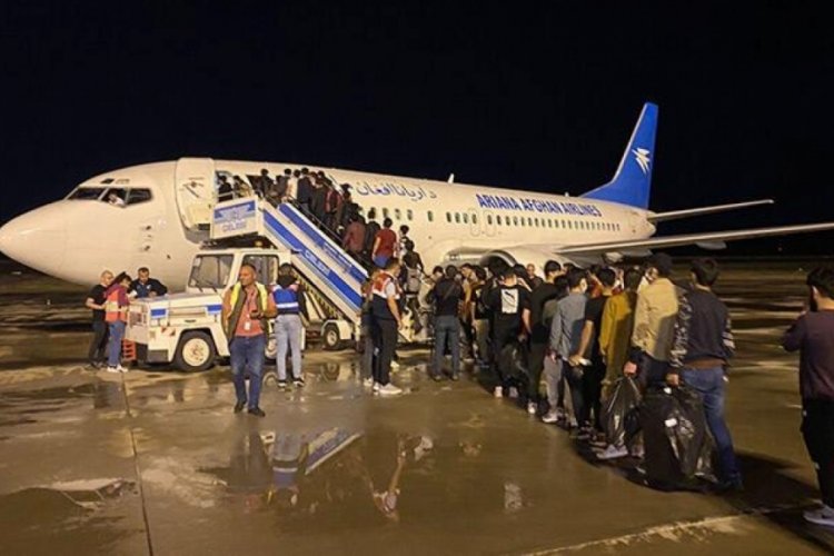 272 Afganistan uyruklu ka&ccedil;ak g&ouml;&ccedil;men &uuml;lkelerine g&ouml;nderildi