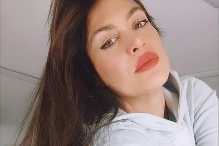 Tuğba Ekinci Tarkan'ı eleştirdi
