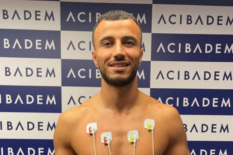 Beşiktaş'ın yeni transferi Saiss, sağlık kontrol&uuml;nden ge&ccedil;ti