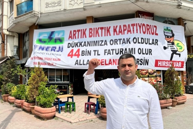 Elektrik faturasına kızan esnaftan pankartlı tepki