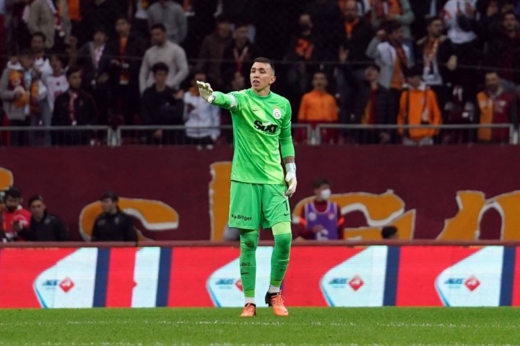 Galatasaray, Fernando Muslera'nın doğum g&uuml;n&uuml;n&uuml; kutladı