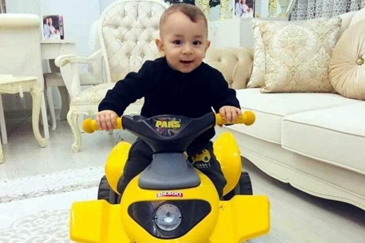 Balkondan d&uuml;şen minik Bahri, 5 g&uuml;n sonra yaşamını yitirdi