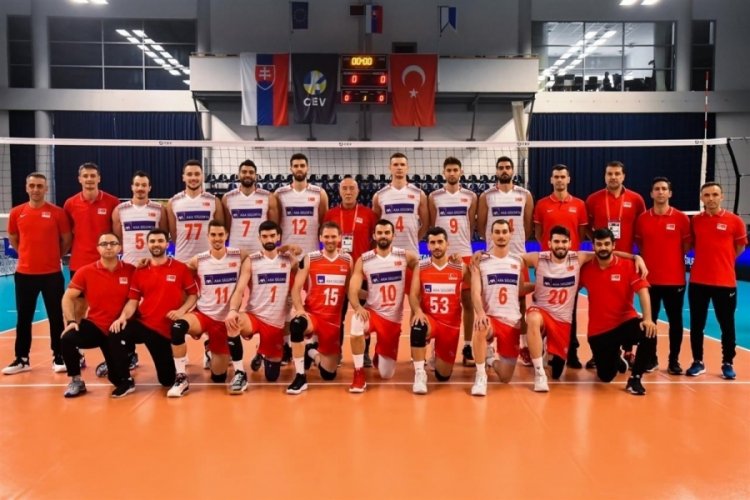 A Milli Erkek Voleybol Takımı, sahaya &ccedil;ıkıyor
