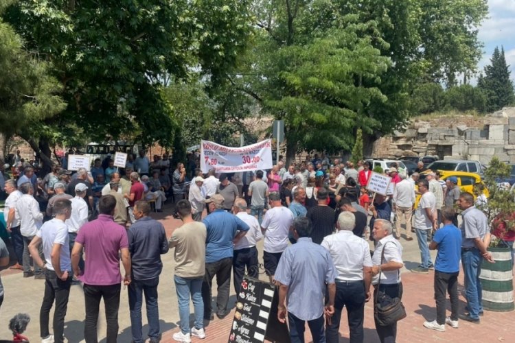 Bursa İznik'te akaryakıt zamları protesto edildi