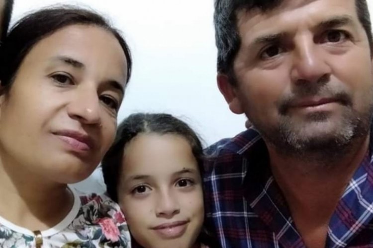 Motosiklet kamyonun altında kaldı: 2 &ouml;l&uuml;, 1 ağır yaralı
