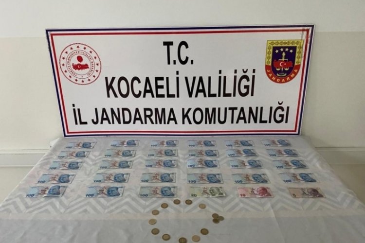 Kendini jandarma olarak tanıtıp para toplayan şahıs yakalandı