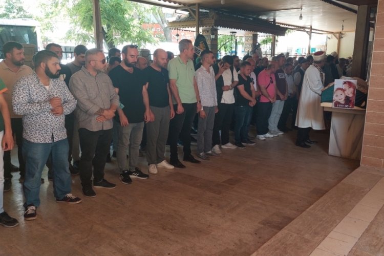 Eski kocasının &ouml;ld&uuml;rd&uuml;ğ&uuml; kadın ve bebeğine acı veda
