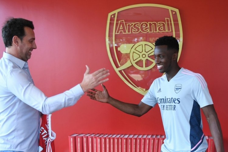 Arsenal, Nketiah'ın s&ouml;zleşmesini yeniledi