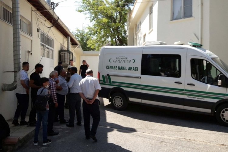 Gaziantep'te bir kişi serinlemek i&ccedil;in girdiği nehirde boğuldu