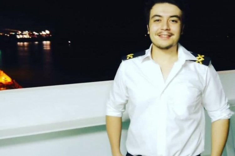 Teğmen H&uuml;seyin evinde vurulmuş olarak &ouml;l&uuml; bulundu