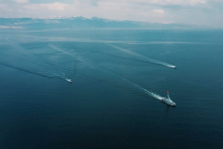 S&uuml;r&uuml; İnsansız Deniz Ara&ccedil;ları birlikte g&ouml;rev yaptı