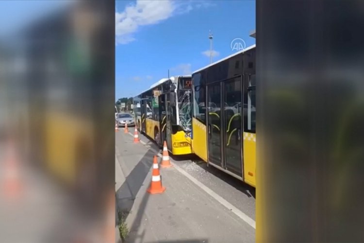 İstanbul &Uuml;mraniye'de  zincirleme kaza meydana geldi