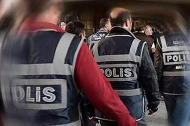 İzmir merkezli 16 ilde FET&Ouml; operasyonu: 47 g&ouml;zaltı